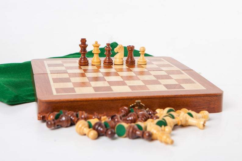 Conjunto Magnético de Viaje en Madera - Imagen 7