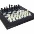 Juego "Pirámide Moderna" Tablero de ajedrez de madera maciza lacado en negro y Juego de ajedrez de madera maciza lacado en blanco y negro
