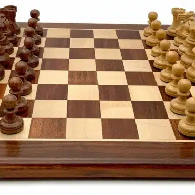 Conjunto Classic XII Tablero de Ajedrez en Madera de Rosa Dorada y Juego de Ajedrez en Madera de Rosa Dorada - Imagen 3
