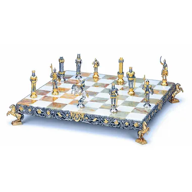 Conjunto Carlomagno Emperador del Sacro Imperio Romano Ajedrez y Juego de Ajedrez en Bronce, Ónix y Oro de 24 Quilates