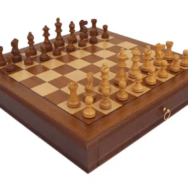 Conjunto "Tilleul Small" Tablero de Ajedrez de Madera de Nogal con Cajón de Almacenamiento & Juego de Ajedrez Staunton de Madera