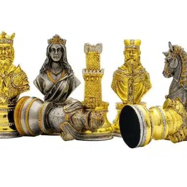 Alternative view of Conjunto Busto Medieval de Alta Gama Tablero de Ajedrez de Madera de Olmo y Brezo & Juego de Ajedrez de Estaño Macizo Chapado en Oro y Plata