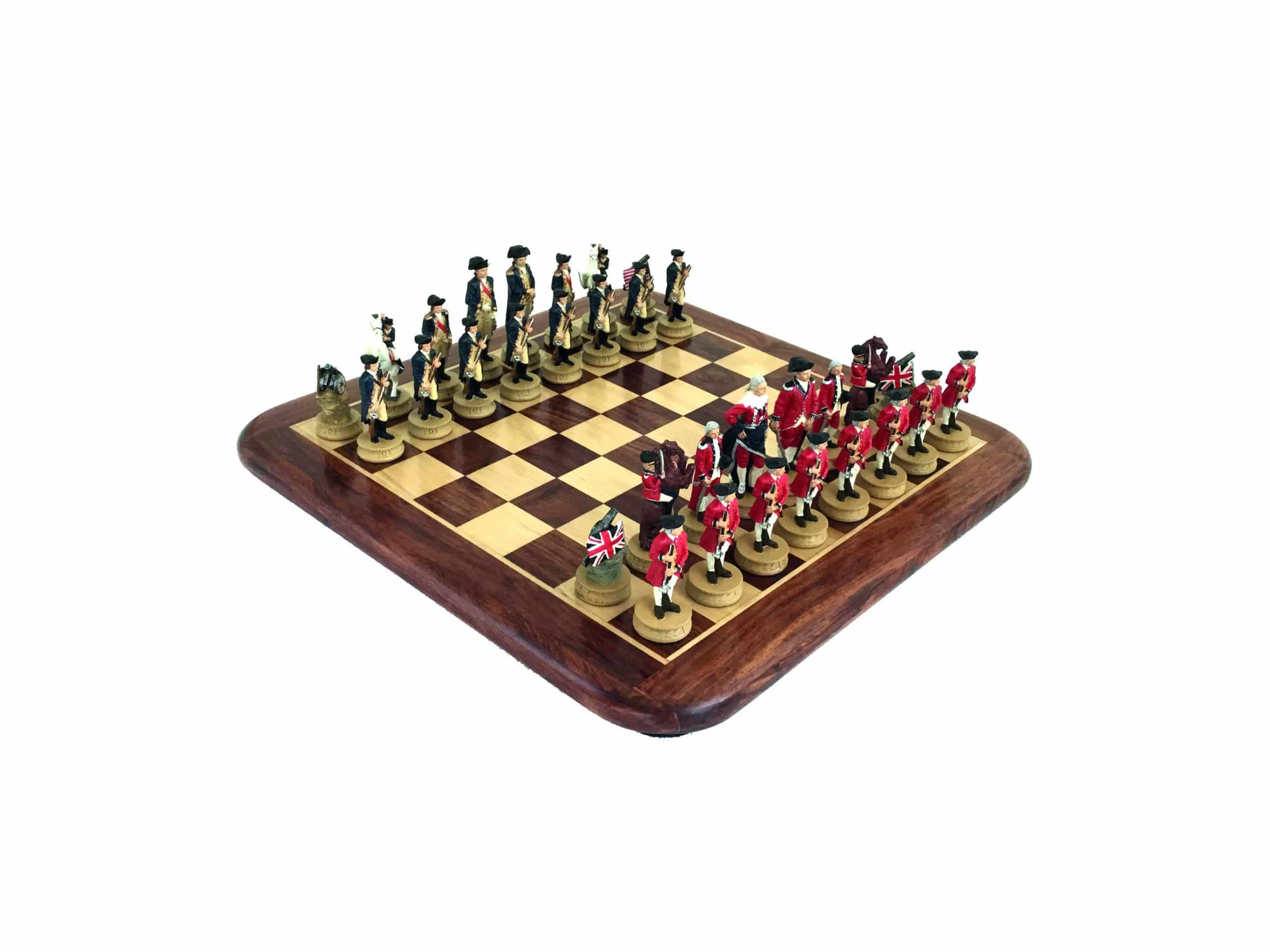 Conjunto Revolución Americana II Tablero de Ajedrez de Madera de Rosa Dorada y Arce & Juego de Ajedrez de Estaño