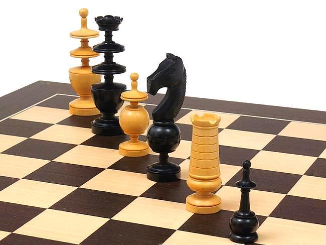 Conjunto Palacio Francés Tablero de Ajedrez en Wengué & Juego de Ajedrez en Madera de Buxo Ebonizado - Imagen 7