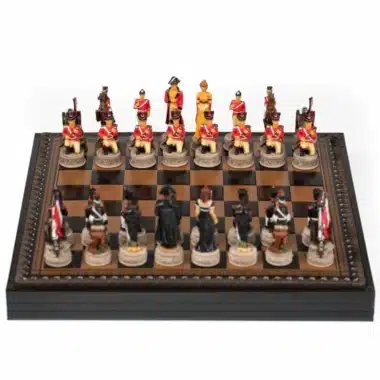 Juego de Batalla de Waterloo III Tablero de ajedrez de cuero artificial con almacenamiento y juego de ajedrez de resina pintado a mano