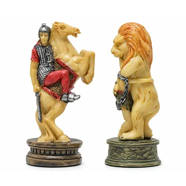 Piezas Gladiadores: caballero romano a caballo y león encadenado, detalle de las figuras