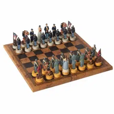 Vista general de las piezas de la Guerra de Secesión, nordistas y sudistas, sobre el tablero