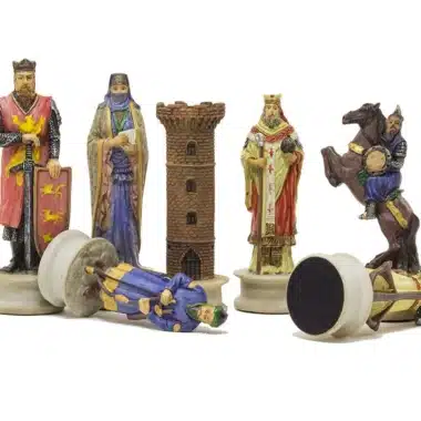 Alternative view of Juego de ajedrez de resina pintado a mano Cruzada