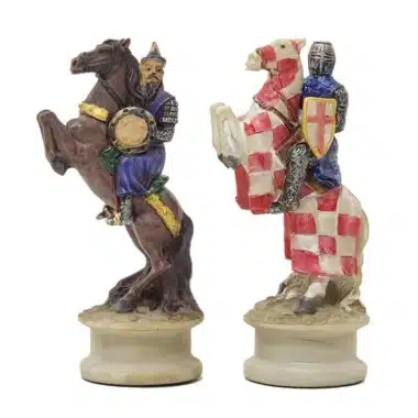 Caballos Cruzada montados, detalle de caballos y armaduras pintadas