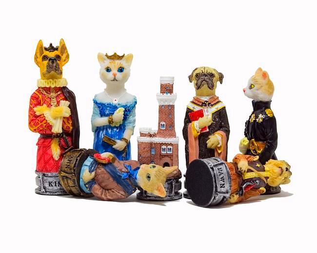 Conjunto Perros y Gatos Tablero de Ajedrez de Madera de Rosa con Cajón de Almacenamiento & Juego de Ajedrez de Resina Pintado a Mano - Imagen 4