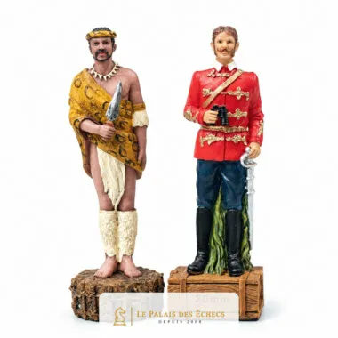 Figuras de guerrero zulú y oficial británico en resina una junto a otra