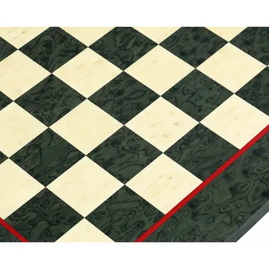Tablero de ajedrez de madera de arce verde, detalle de las casillas en diagonal