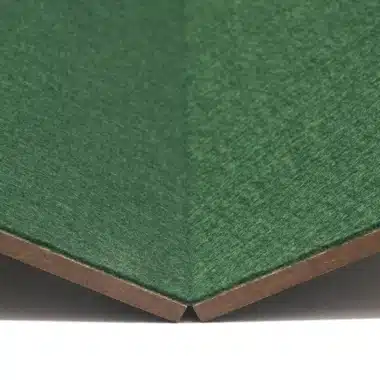 Tablero de ajedrez plegable, detalle del fieltro verde en el reverso