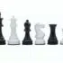Juego de ajedrez Staunton Classic de madera lacada en blanco y negro