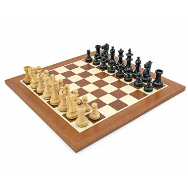 Juego de ajedrez completo Fleur Royale sobre tablero de caoba y arce, piezas colocadas