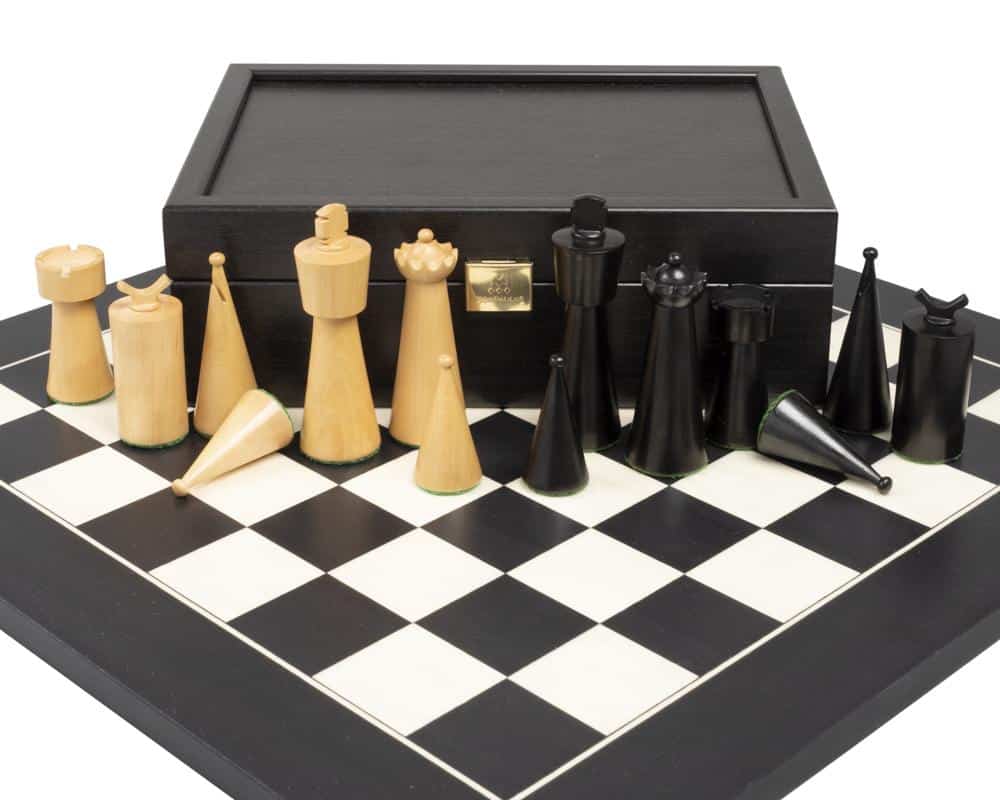 Conjunto Art Deco Tablero de Ajedrez en Madera de Álamo Negro y Arce Blanco y Juego de Ajedrez en Bujes Ebonizados y Caja de Almacenamiento en Wengué - Imagen 4