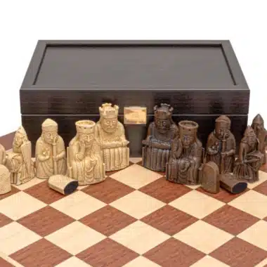 Juego de ajedrez de caoba de la Isla de Lewis, Juego de ajedrez de la Isla de Lewis y caja de almacenamiento - Imagen 3