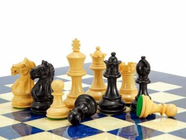 Tablero de ajedrez de raíz de arce azul 