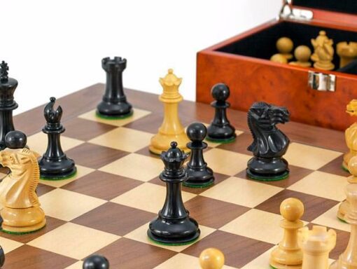 Juego de ajedrez de arce y nogal "Highgrove", juego de ajedrez de boj ebonizado y caja de almacenamiento de madera de raíz