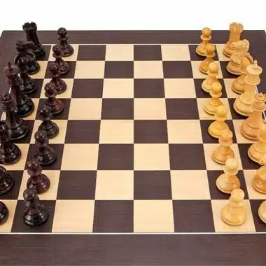 Juego de ajedrez "Sandrigham" de raíz de wengué y arce y juego de ajedrez de palisandro