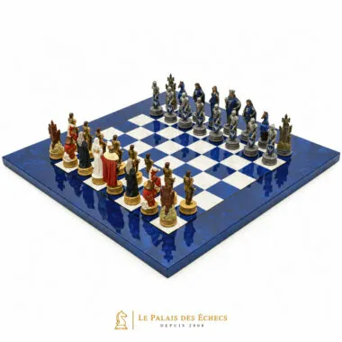 Juego de ajedrez completo Camelot Rey Arturo VIII sobre tablero azul y blanco