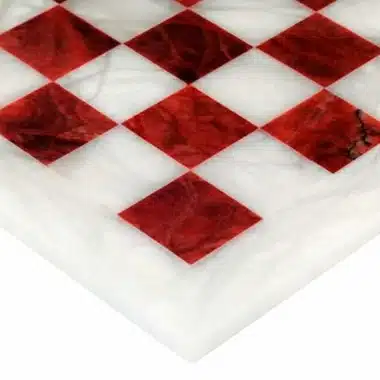 Juego de ajedrez "rojo y blanco" en alabastro de Volterra