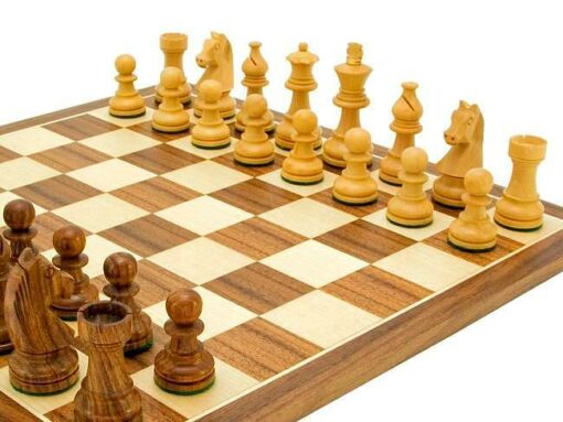 Juego de ajedrez "Academy Medium" en nogal y arce y palo de rosa