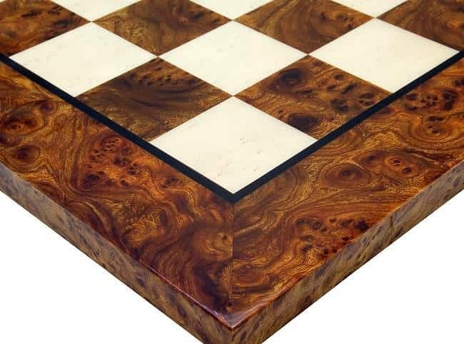 Conjunto Canterbury Tablero de Ajedrez en Raíz de Nogal Lacado & Juego de Ajedrez en Madera de Ébano - Imagen 7