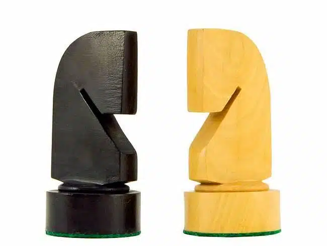 Juego de ajedrez contemporáneo de madera de boj