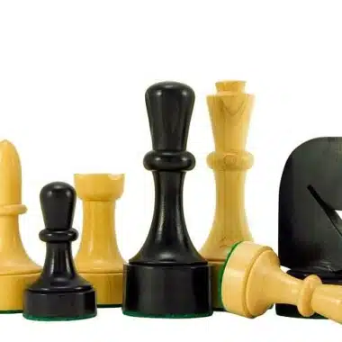Juego de ajedrez "contemporáneo" de madera de arce y wengué y juego de ajedrez de madera de boj ebonizada