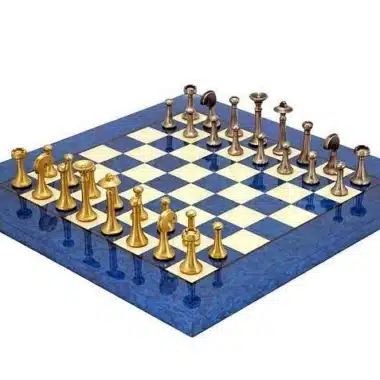 Juego de ajedrez contemporáneo de madera de arce azul y juego de ajedrez de latón macizo