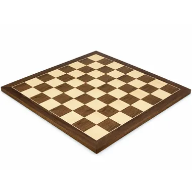 Tablero de ajedrez de madera de nogal y arce, vista general en perspectiva