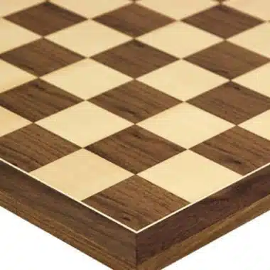Alternative view of Tablero de ajedrez de madera de nogal y arce