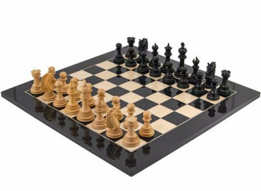 Tablero de ajedrez de madera de arce lacado "Constantine" y juego de ajedrez de madera maciza de ébano