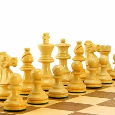 Alternative view of Conjunto de Ajedrez de Madera de Arce y Nogal & Juego de Ajedrez de Madera de Boxwood Ebonizado