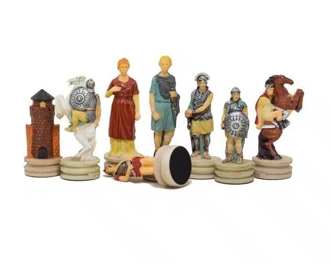 Juego de ajedrez de resina "Romanos contra Griegos