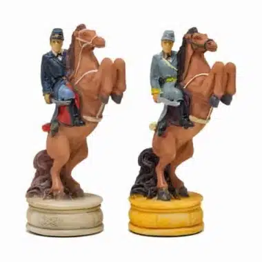 Caballos de ajedrez Guerra de Secesión sobre caballos encabritados, bases blanca y dorada