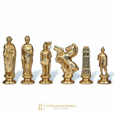 Piezas de ajedrez Jules César, detalle de las figuras completamente doradas