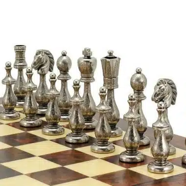 Juego de ajedrez oriental de nogal y arce con compartimento de almacenamiento y juego de ajedrez de latón - Imagen 4