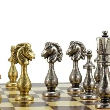 Juego de ajedrez oriental de nogal y arce con compartimento de almacenamiento y juego de ajedrez de latón - Imagen 6