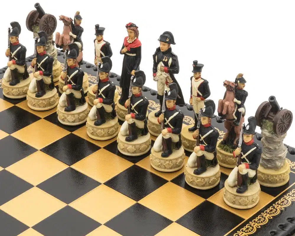 Juego de ajedrez de resina y tablero de cuero negro de la campaña rusa de Napoleón - Imagen 5