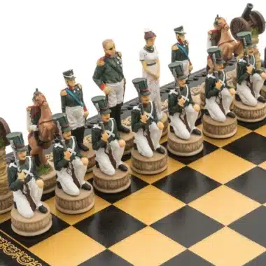 Juego de ajedrez de resina y tablero de cuero negro de la campaña rusa de Napoleón - Imagen 4