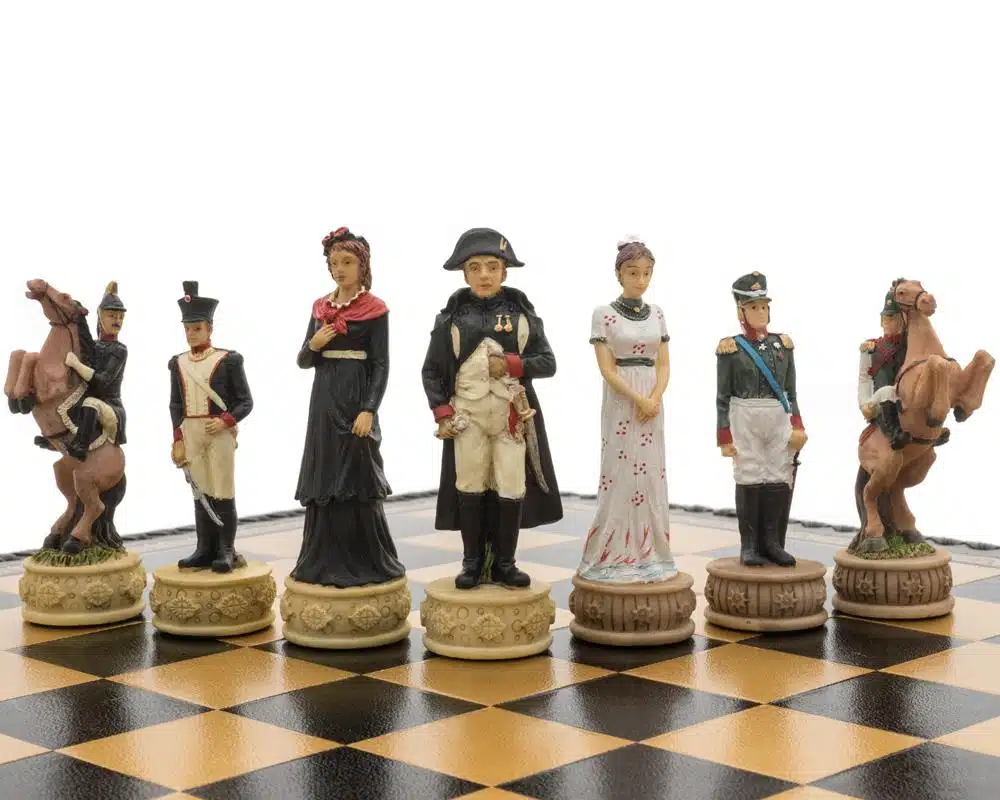 Juego de ajedrez de resina y tablero de cuero negro de la campaña rusa de Napoleón - Imagen 6