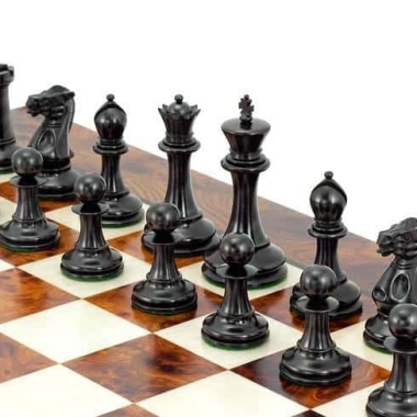 Alternative view of Conjunto Elite Tablero de Ajedrez de Madera de Olmo y Brezo Lacado & Juego de Ajedrez de Madera de Ébano