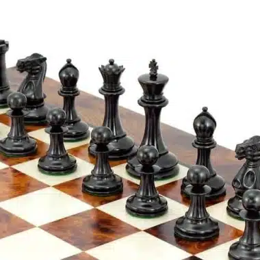 Alternative view of Conjunto Elite Tablero de Ajedrez de Madera de Olmo y Brezo Lacado & Juego de Ajedrez de Madera de Ébano