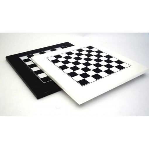 Tablero de ajedrez de madera lacado en blanco o negro