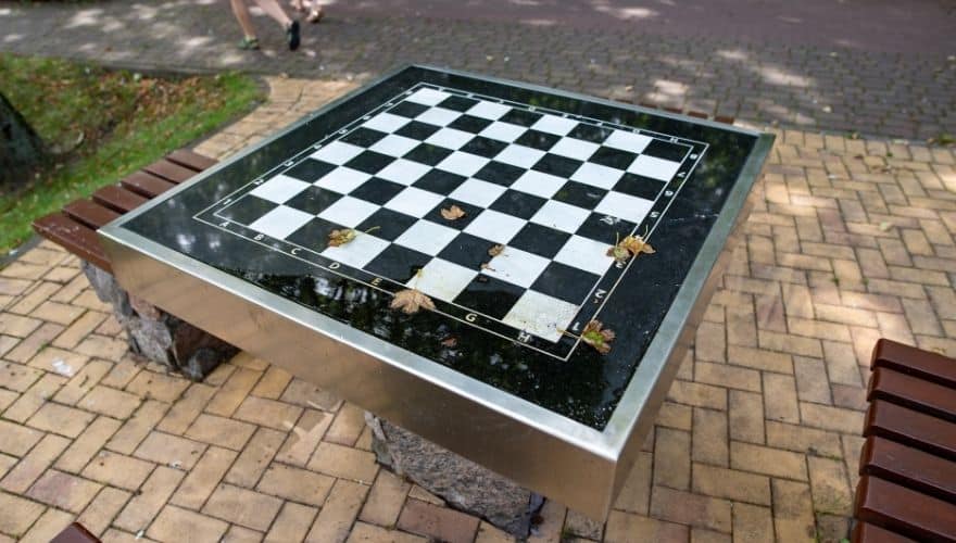 mesa de ajedrez de exterior