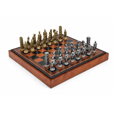 Juego Romanos vs Bárbaros VII con tablero de ajedrez en símil cuero y caja de almacenamiento