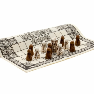 Juego Vikingo - Hnefatafl - Piezas de resina y superficie de juego de lino