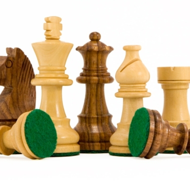 Juego de ajedrez Staunton Head Knight en madera de sheesham y boj